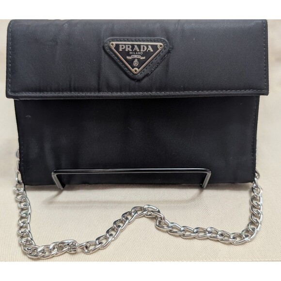 Prada Wallet Black With Leather inside Made In Italy Chain Included - Picture 1 of 7